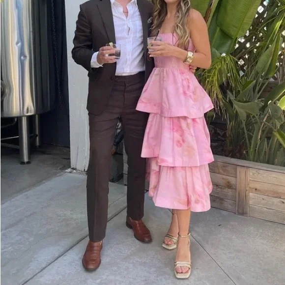 NWT Gianni Bini x Shea Leigh Mills Dolly Printed Sateen Tiered Midi Dress - Picture 9 of 15